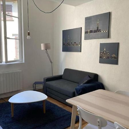 リモージュLogement Cosy En Hyper-Centreアパートメント エクステリア 写真